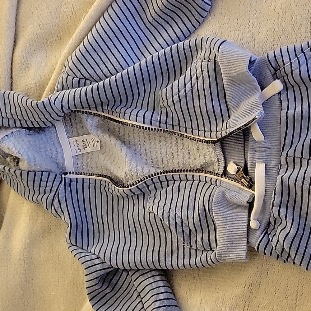 Carters Sweatset 12 months - blue stripes